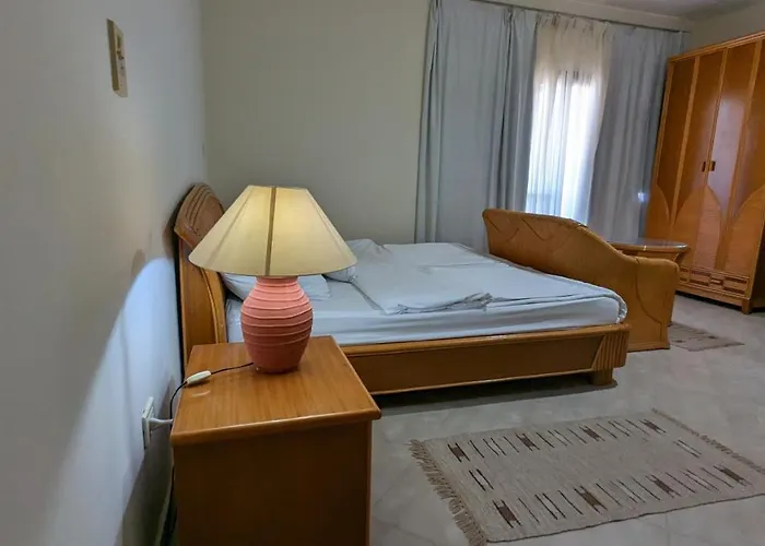 Golf Heights - Sea And Mountain View - Free Wifi - Sheikh Apartment